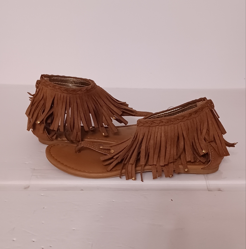 Fringe Tan Sandals MIA Size 6